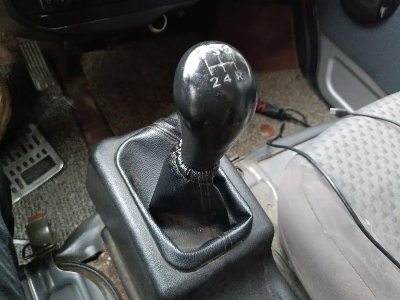 Wuling Zhiguang 2015 1.2L S Standard Model LSI — миниатюра 14