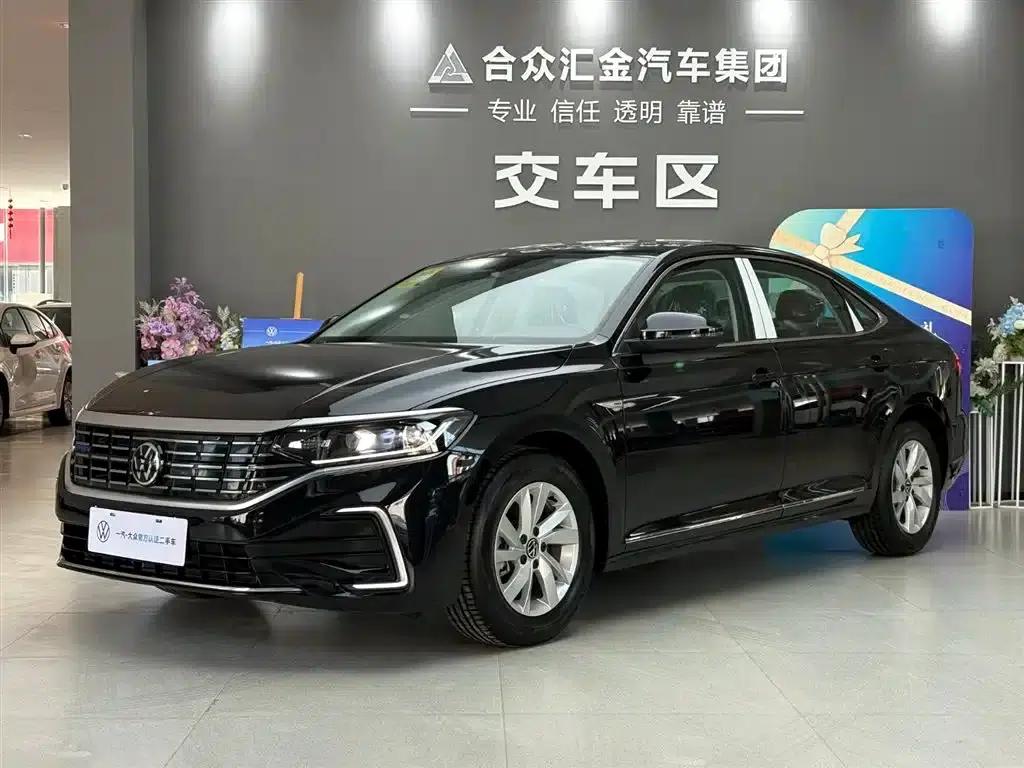2025 Volkswagen Passat Plug-in Hybrid 430PHEV Hybrid Business Edition — миниатюра 1
