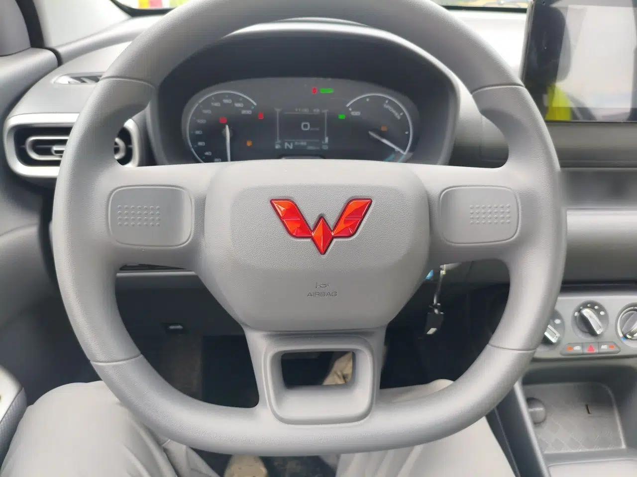 Wuling Hongguang New Energy 2025 Extended-Range Hybrid 50KM Comfort Version — миниатюра 10