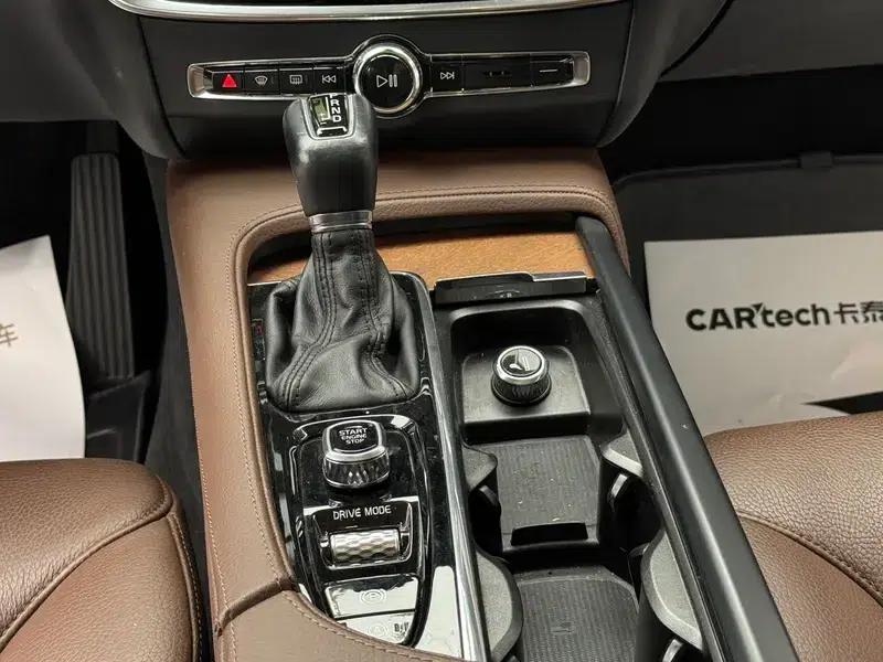 2020 Volvo S90 T5 Inscription Luxury Edition — миниатюра 13