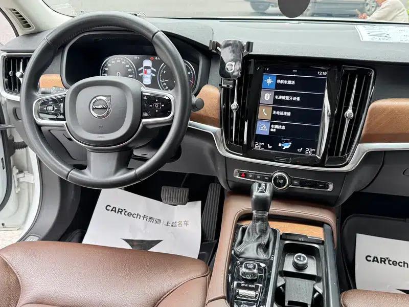 2020 Volvo S90 T5 Inscription Luxury Edition — миниатюра 14