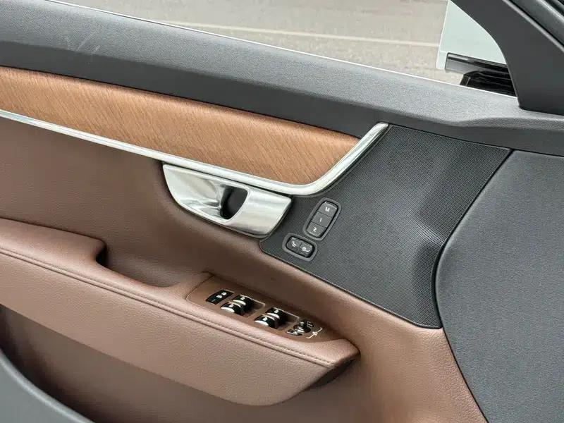 2020 Volvo S90 T5 Inscription Luxury Edition — миниатюра 16