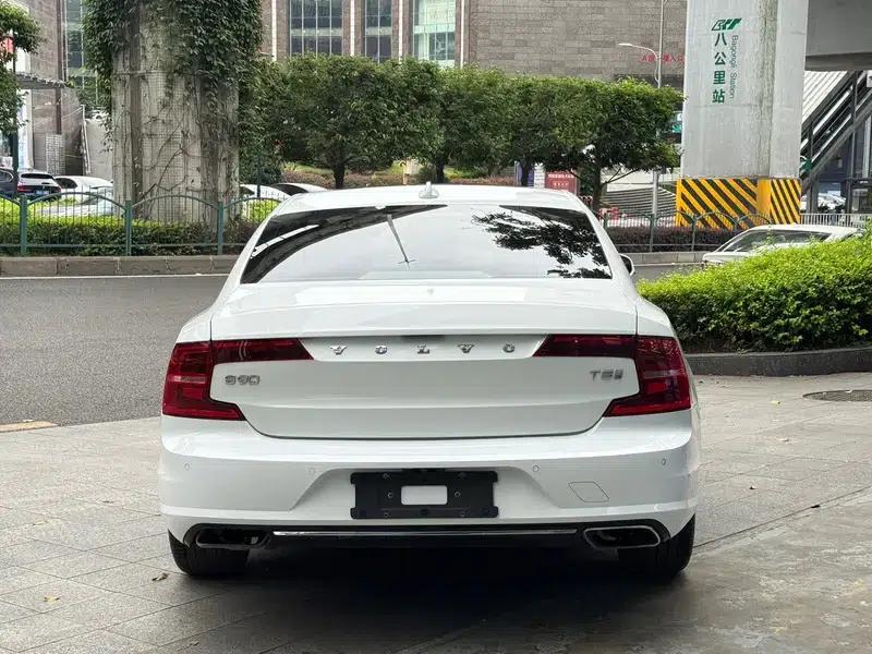 2020 Volvo S90 T5 Inscription Luxury Edition — миниатюра 5