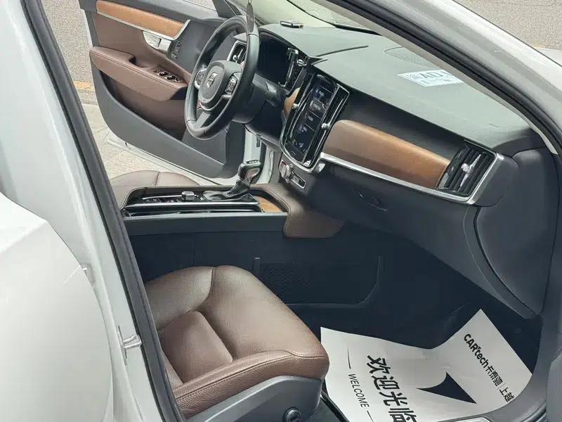 2020 Volvo S90 T5 Inscription Luxury Edition — миниатюра 6