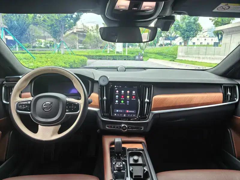 2023 Volvo S90 B5 Smart Luxury Edition — миниатюра 8