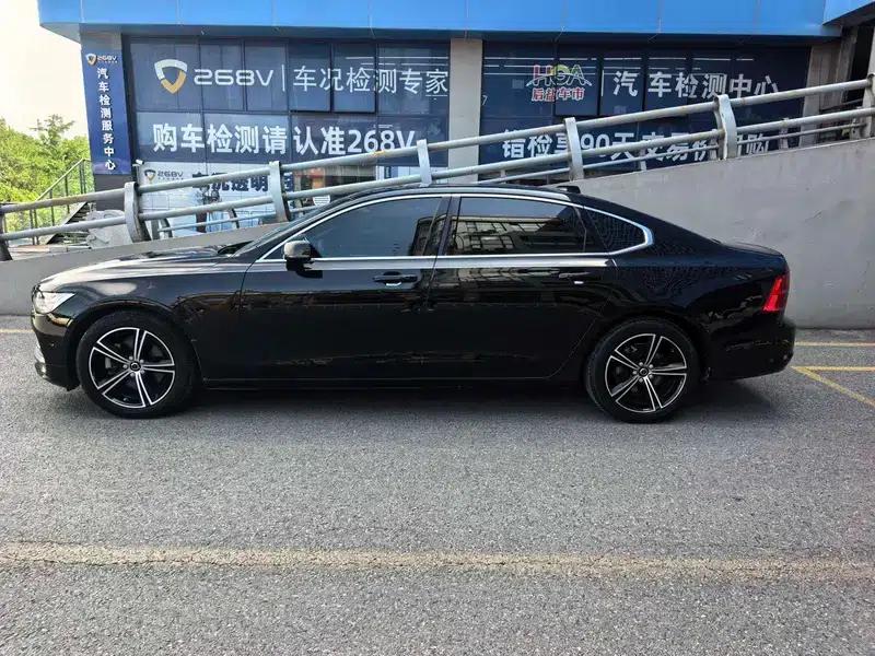 2017 Volvo S90 T4 Smart Edition — миниатюра 4