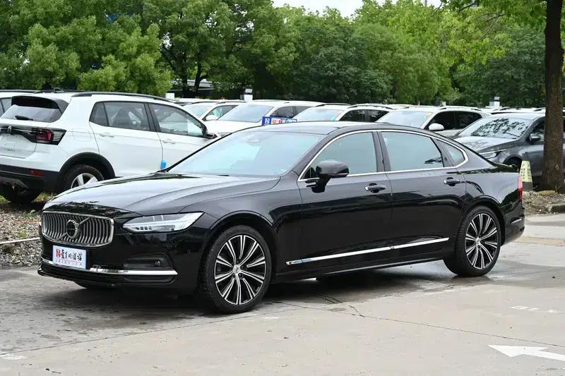 2022 Volvo S90 B5 Smart Luxury Edition — миниатюра 1