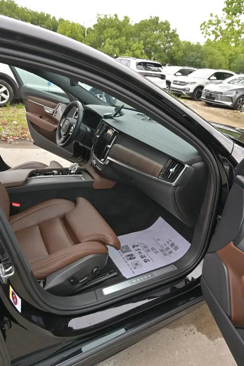 2022 Volvo S90 B5 Smart Luxury Edition — миниатюра 11