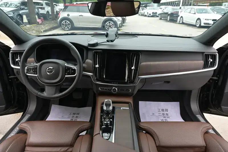 2022 Volvo S90 B5 Smart Luxury Edition — миниатюра 16