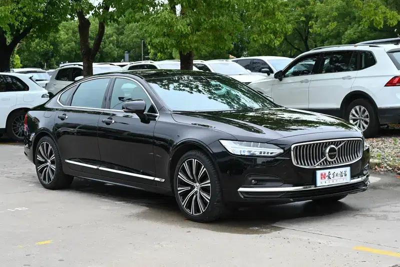 2022 Volvo S90 B5 Smart Luxury Edition — миниатюра 3