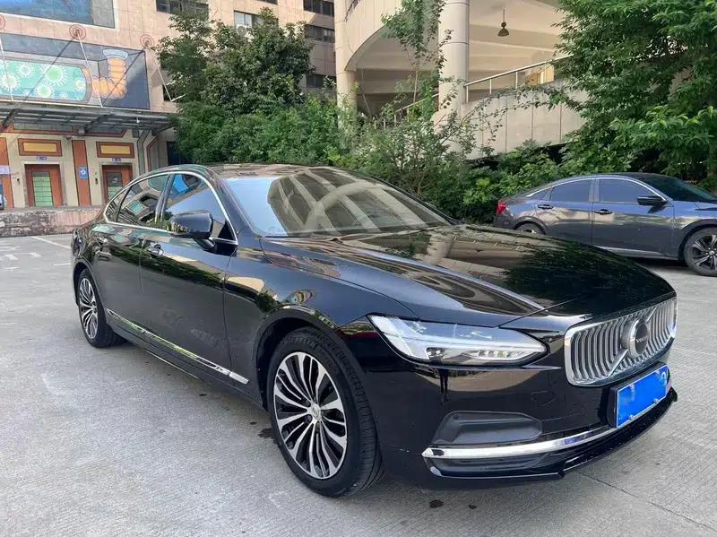 2023 Volvo S90 B5 Smart Luxury Edition — миниатюра 3