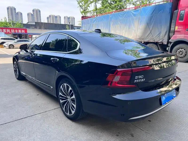 2023 Volvo S90 B5 Smart Luxury Edition — миниатюра 4