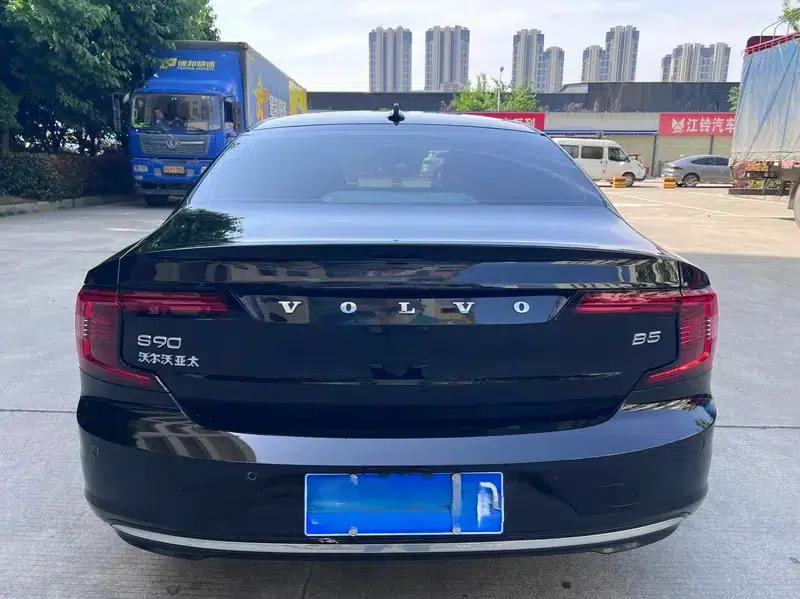 2023 Volvo S90 B5 Smart Luxury Edition — миниатюра 5