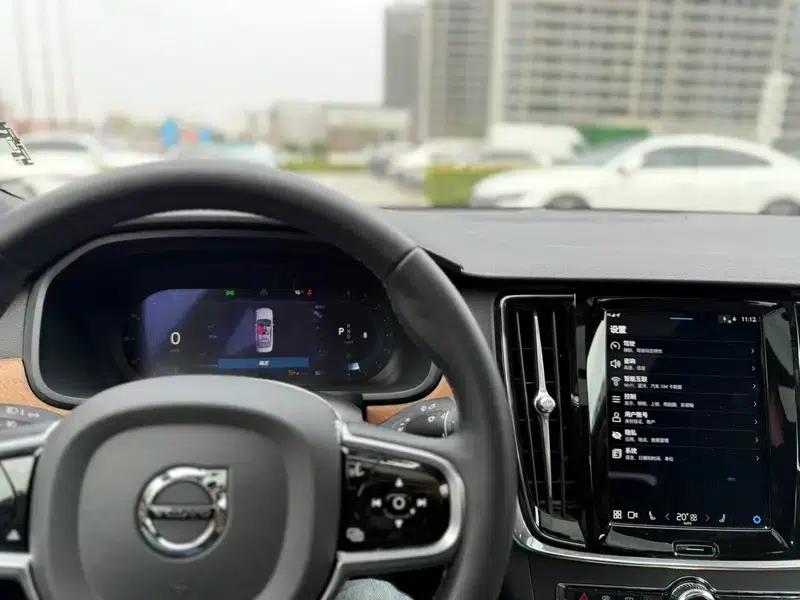2025 Volvo S90 B5 Smart Luxury Edition — миниатюра 11