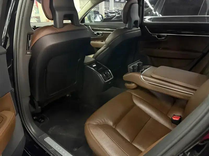 2018 Volvo S90 T4 Smart Edition — миниатюра 14