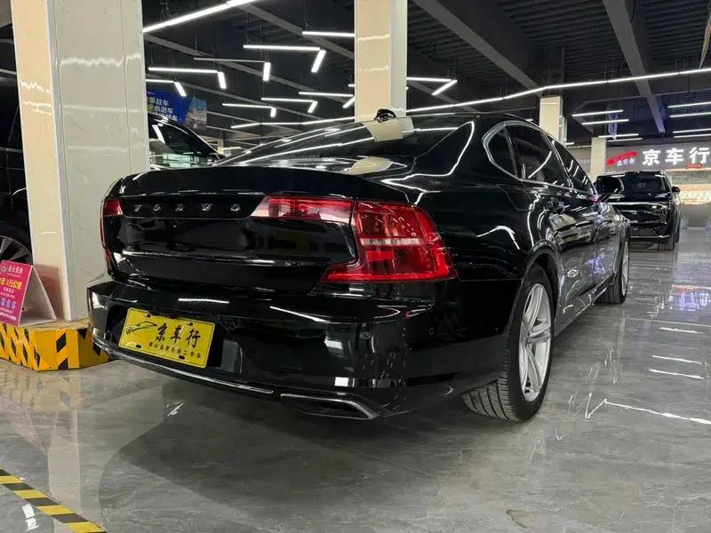 2018 Volvo S90 T4 Smart Edition — миниатюра 4