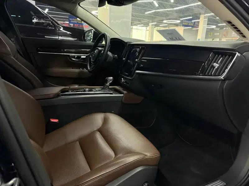 2018 Volvo S90 T4 Smart Edition — миниатюра 5