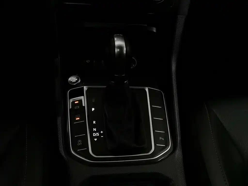 Golf Sportsvan 2018 280TSI Automatic Luxury — миниатюра 13