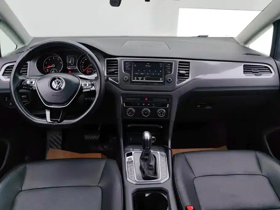 Golf Sportsvan 2016 230TSI Automatic Entry-Level Model — миниатюра 12