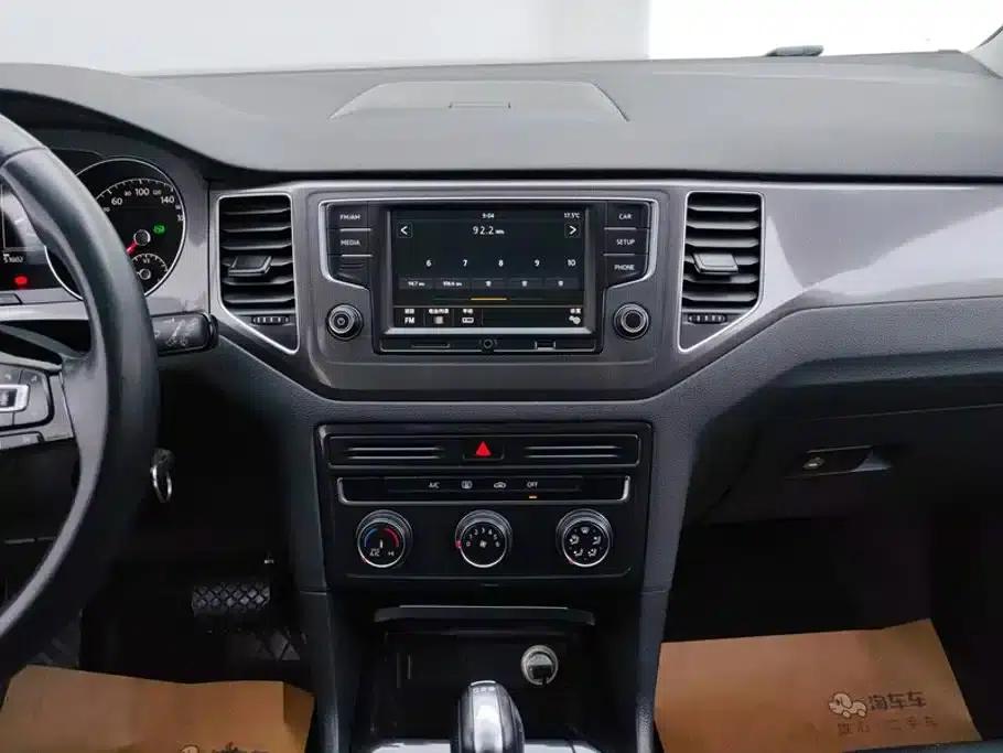 Golf Sportsvan 2016 230TSI Automatic Entry-Level Model — миниатюра 13