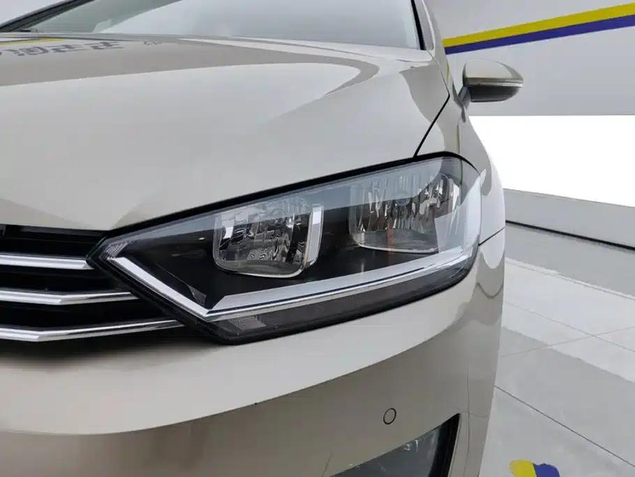 Golf Sportsvan 2016 230TSI Automatic Entry-Level Model — миниатюра 5
