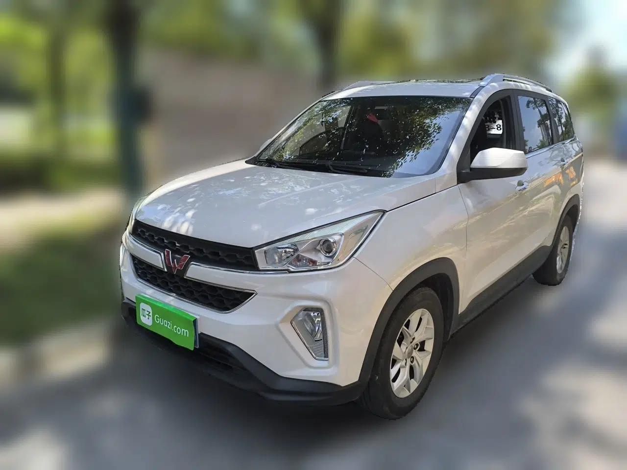 Wuling Hongguang S3 2018 1.5L Manual Luxury Model China V Standard — миниатюра 1