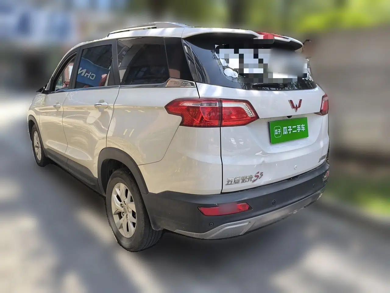 Wuling Hongguang S3 2018 1.5L Manual Luxury Model China V Standard — миниатюра 4