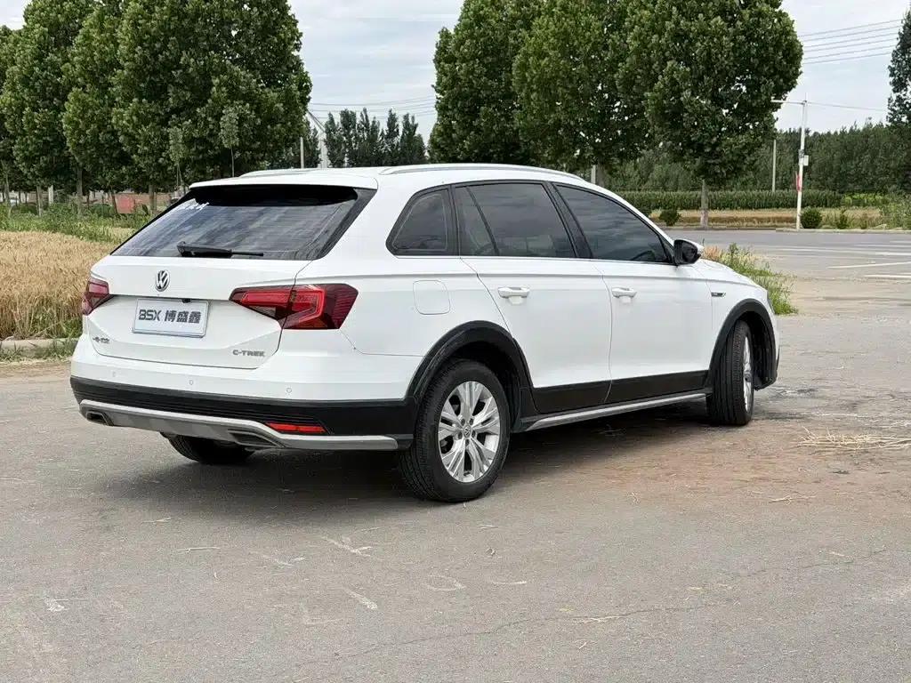 C-TREK 2018 1.5L Automatic Comfort Model — миниатюра 4