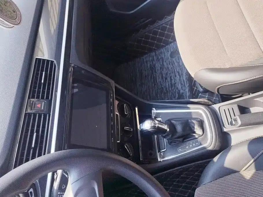 C-TREK 2017 230TSI DSG Comfort Model — миниатюра 13