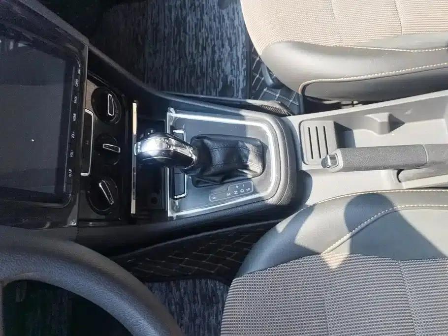 C-TREK 2017 230TSI DSG Comfort Model — миниатюра 16