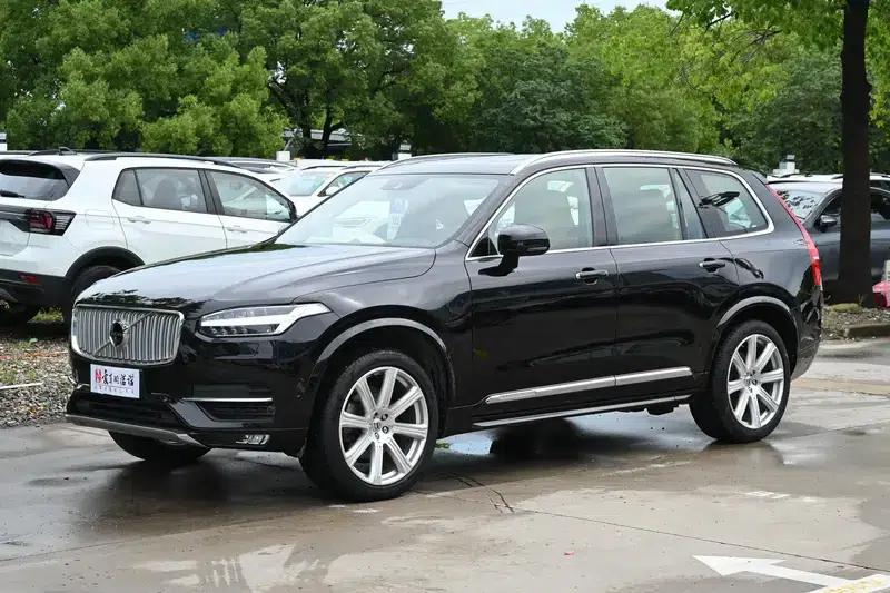 2015 Volvo XC90 T6 Limited Edition — миниатюра 1