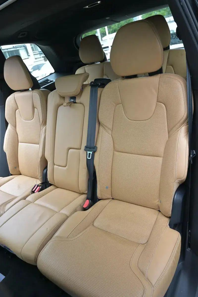 2015 Volvo XC90 T6 Limited Edition — миниатюра 21