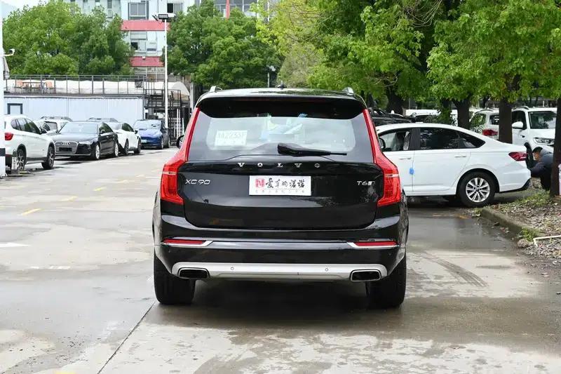 2015 Volvo XC90 T6 Limited Edition — миниатюра 5