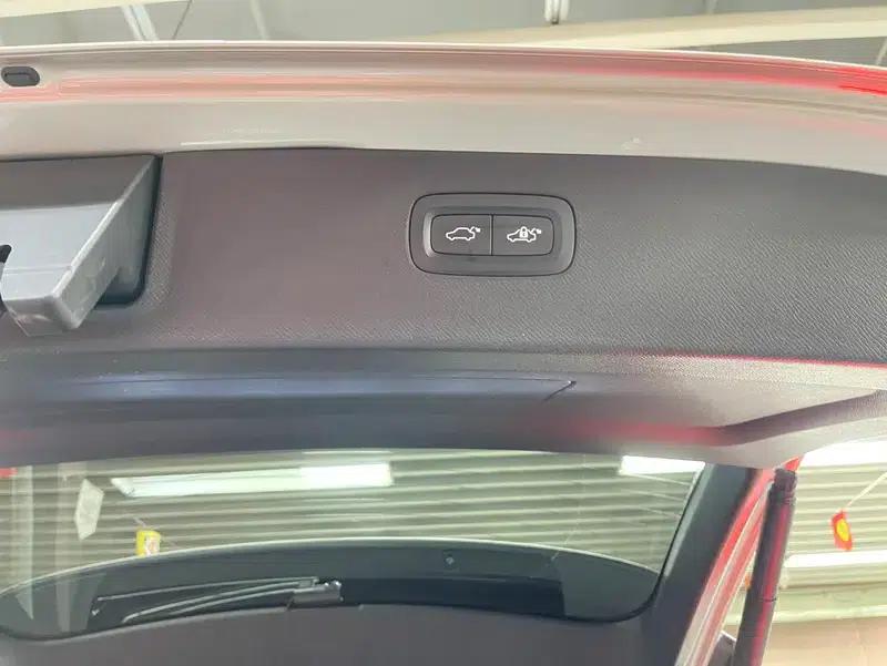 2019 Volvo XC90 T6 Smart Edition 7-seater (China V emission standard) — миниатюра 16