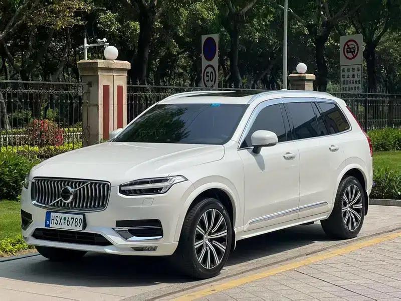 2021 Volvo XC90 B6 Inscription Luxury Edition 7-seater — миниатюра 1