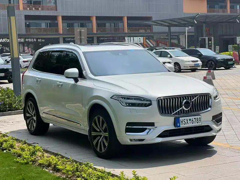 2021 Volvo XC90 B6 Inscription Luxury Edition 7-seater — миниатюра 3