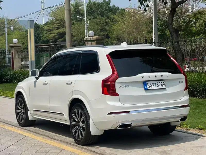 2021 Volvo XC90 B6 Inscription Luxury Edition 7-seater — миниатюра 4