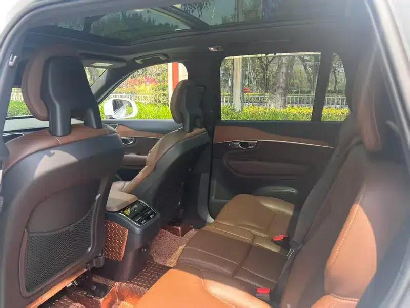 2021 Volvo XC90 B6 Inscription Luxury Edition 7-seater — миниатюра 9