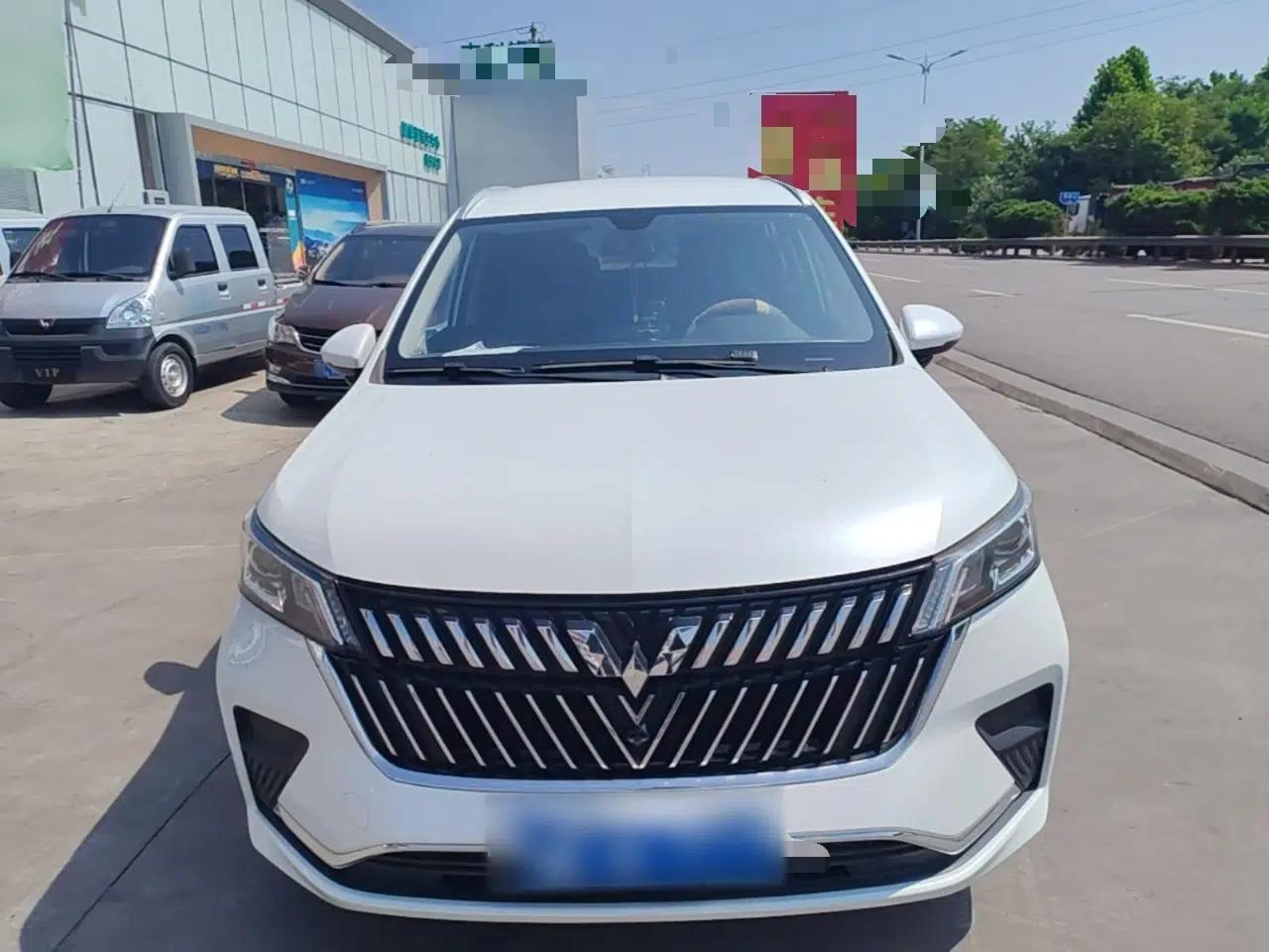 Wuling Jiachen 2022 1.5L Manual Comfort Edition — миниатюра 2