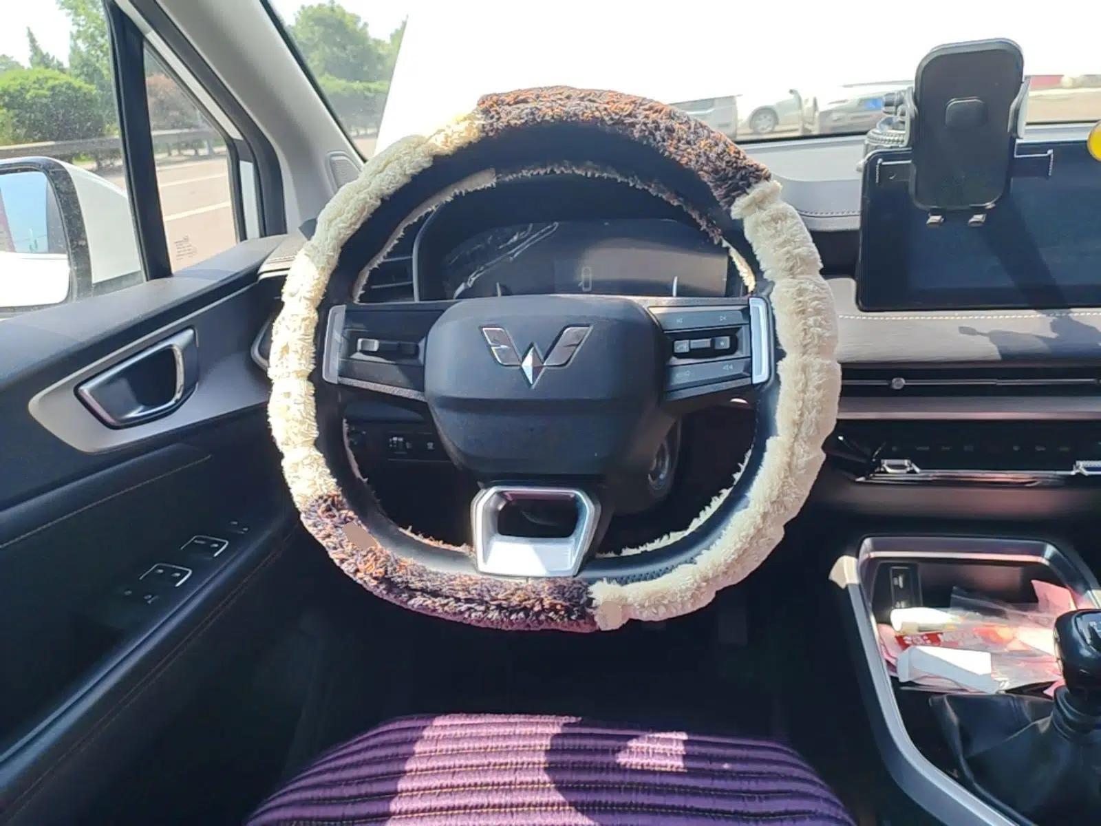 Wuling Jiachen 2022 1.5L Manual Comfort Edition — миниатюра 13