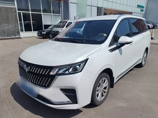 Wuling Jiachen 2022 1.5L Manual Comfort Edition