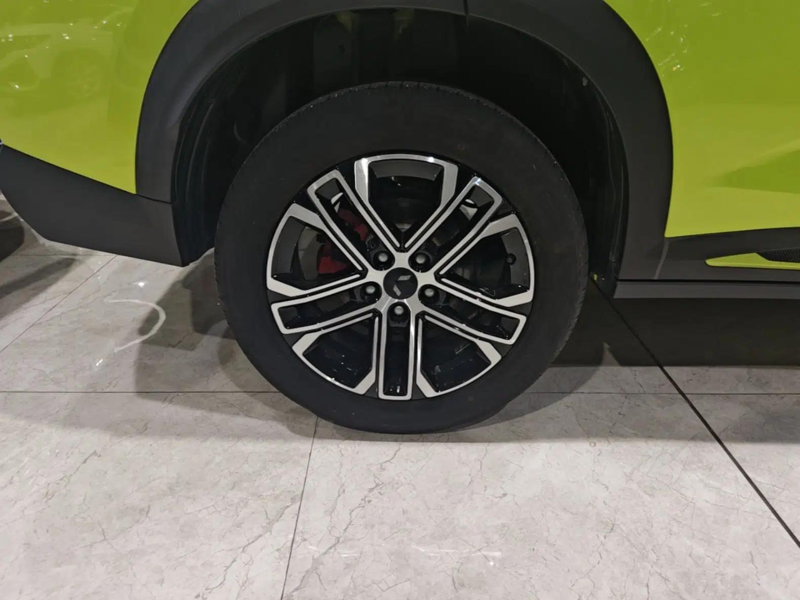 Wuling Alvez 2022 1.5T CVT Trendy & Cool Edition — миниатюра 11