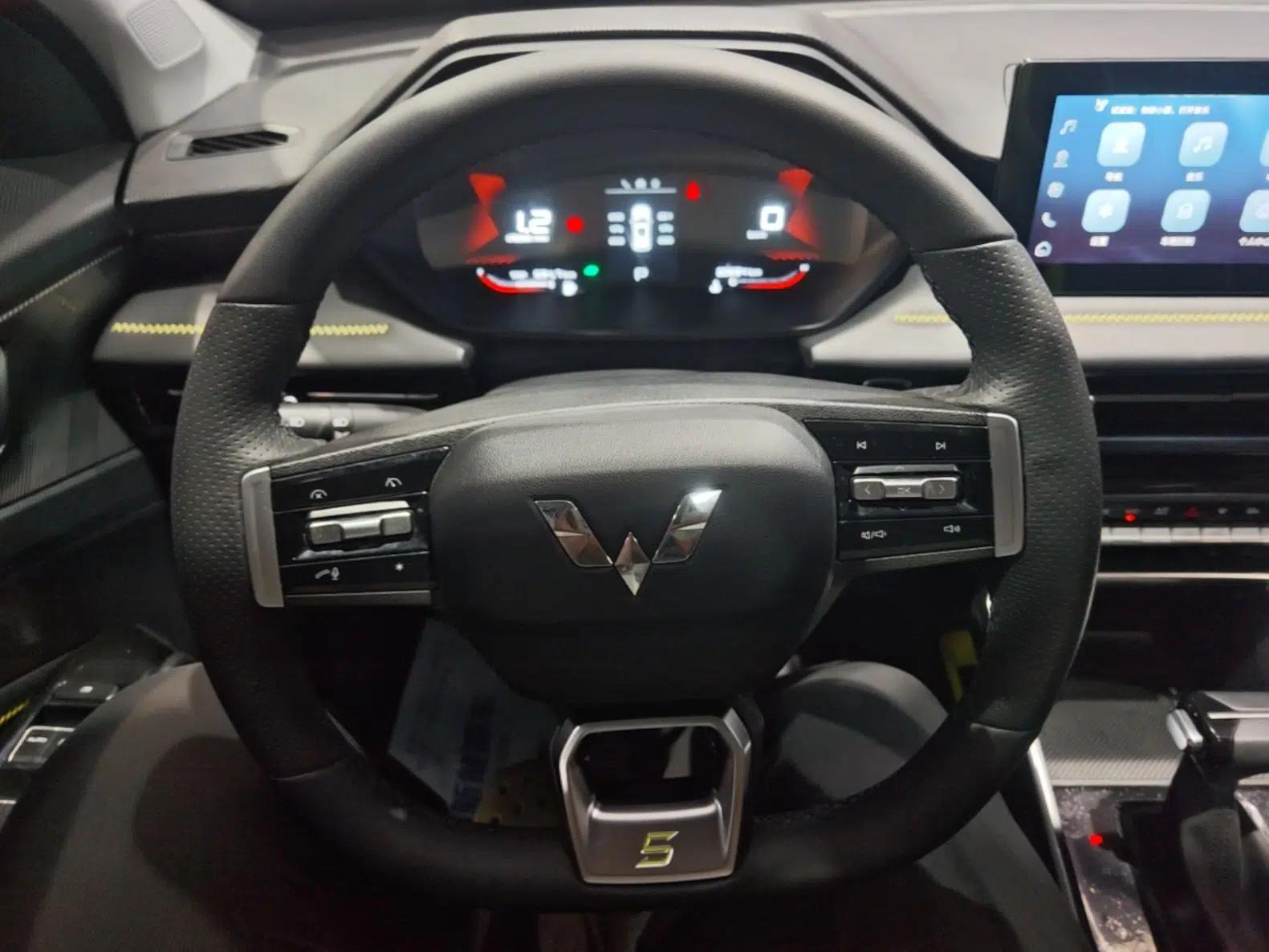Wuling Alvez 2022 1.5T CVT Trendy & Cool Edition — миниатюра 18