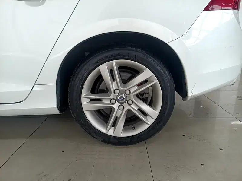 2016 Volvo S60L T5 Smart Edition — миниатюра 9