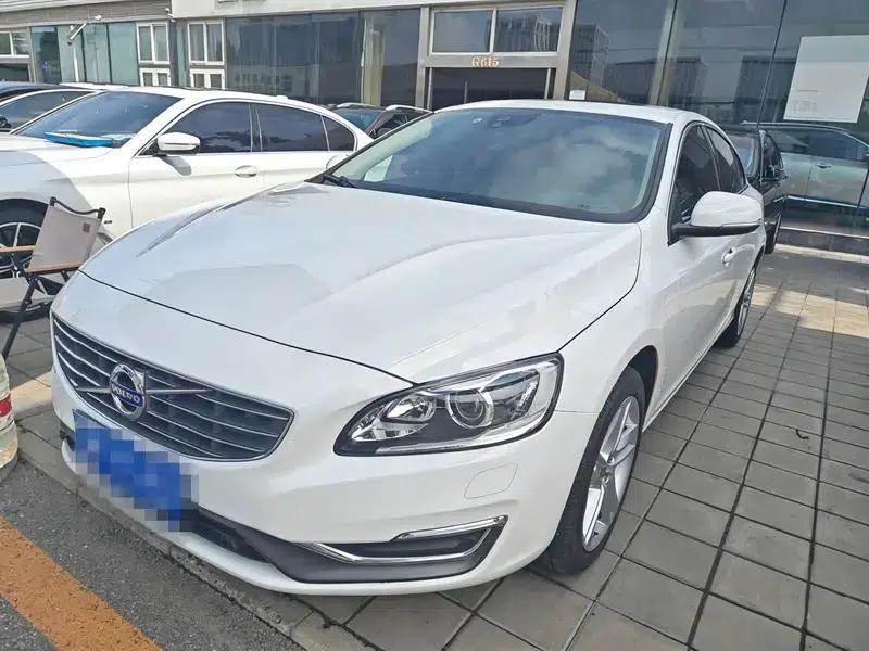 2015 Volvo S60 S60L T5 Smart Edition — миниатюра 1