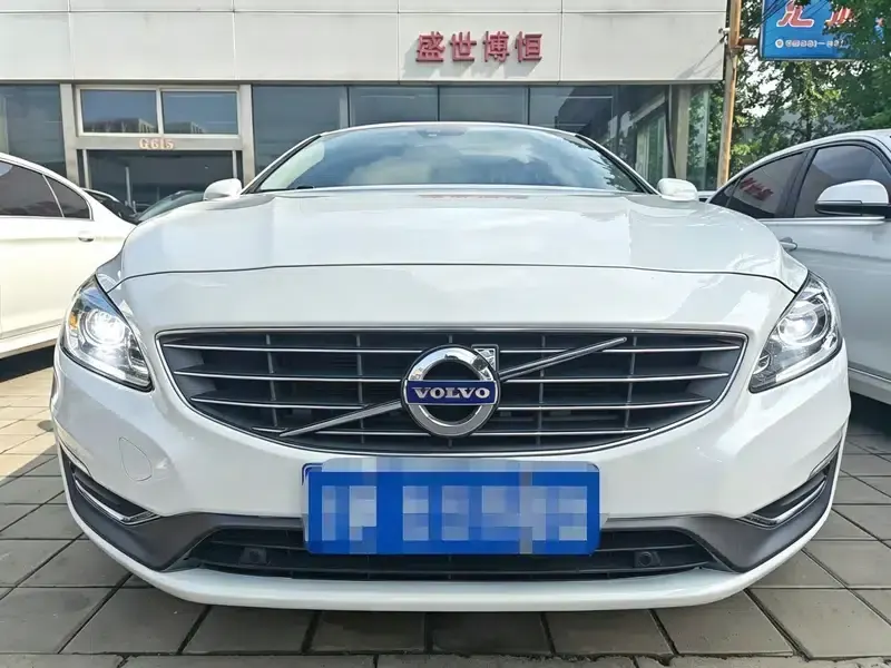 2015 Volvo S60 S60L T5 Smart Edition — миниатюра 2