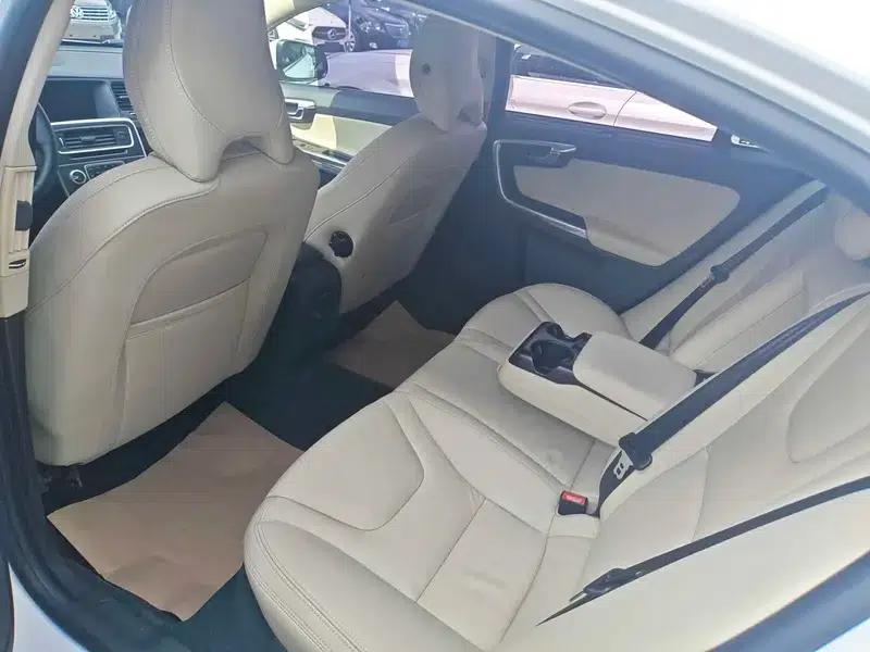 2015 Volvo S60 S60L T5 Smart Edition — миниатюра 11