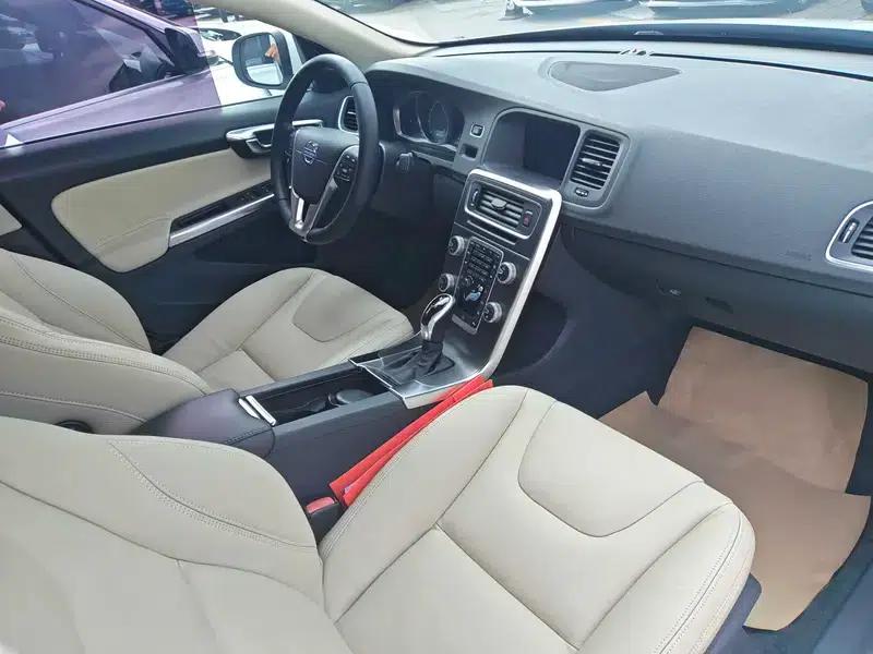 2015 Volvo S60 S60L T5 Smart Edition — миниатюра 8