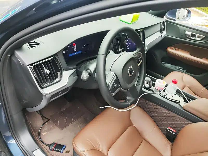 2025 Volvo S60 B4 Smart Luxury Edition — миниатюра 13