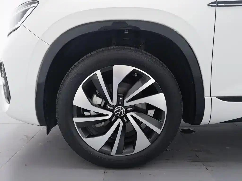 Tayron X 2023 330TSI 2WD Premium High-Performance Edition — миниатюра 17